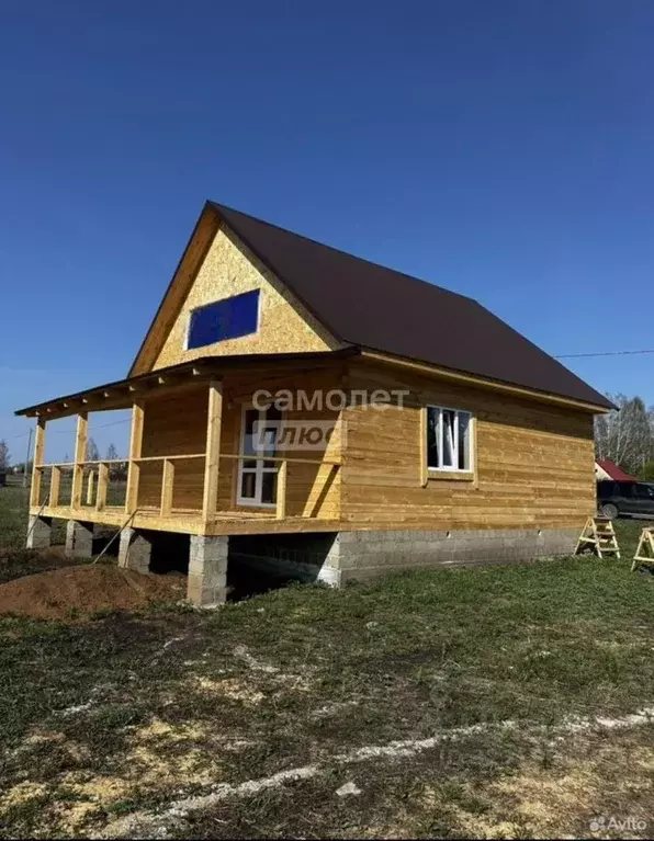 Дом в Башкортостан, Нуримановский район, Новокулевский сельсовет, с. ... - Фото 2