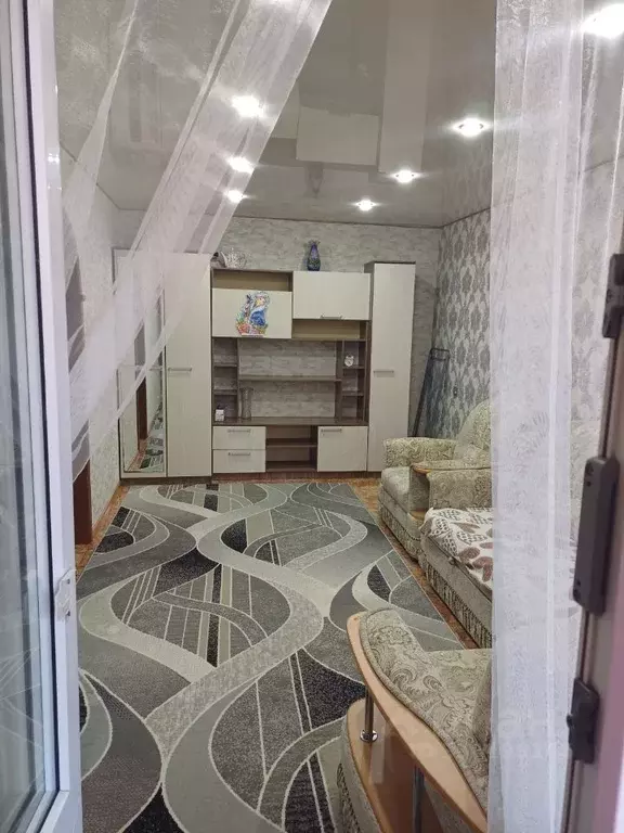 2-к кв. Омская область, Омск Радуга мкр, ул. Жуковского, 31/1 (43.4 м) - Фото 2