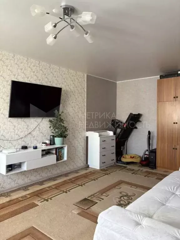 1-к кв. Тюменская область, Тюмень Народная ул., 4к3 (42.5 м) - Фото 1