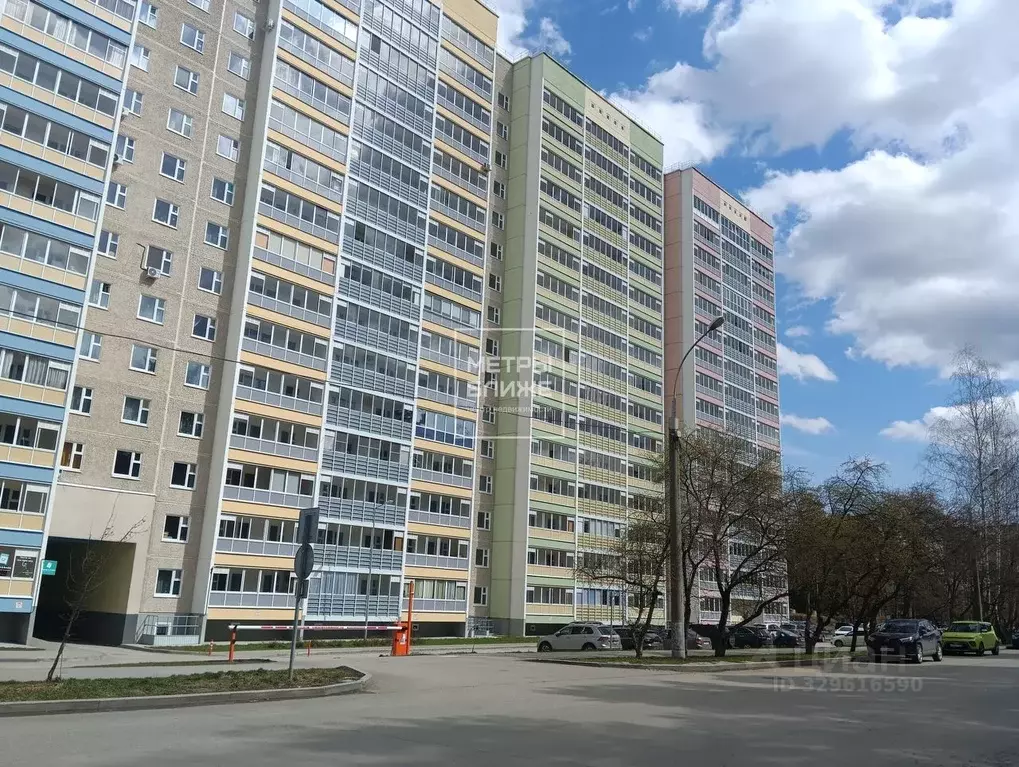 2-к кв. Пермский край, Пермь ул. Адмирала Ушакова, 65 (81.0 м) - Фото 0