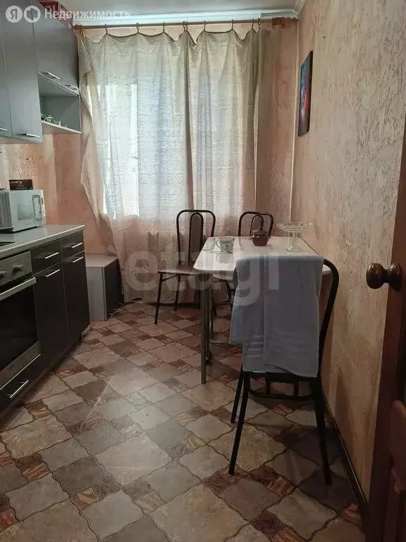 1-комнатная квартира: Сыктывкар, район Лесозавод, Школьная улица, 2/4 ... - Фото 1