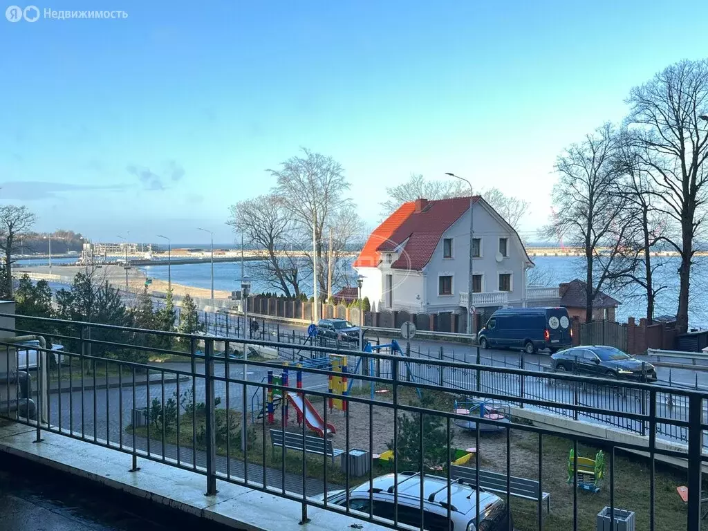 1-комнатная квартира: Пионерский, Комсомольская улица, 14 (55.4 м) - Фото 2