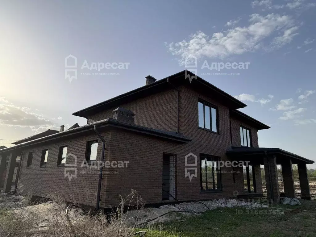 Дом в Волгоградская область, Волгоград Дунайская ул. (280 м) - Фото 1