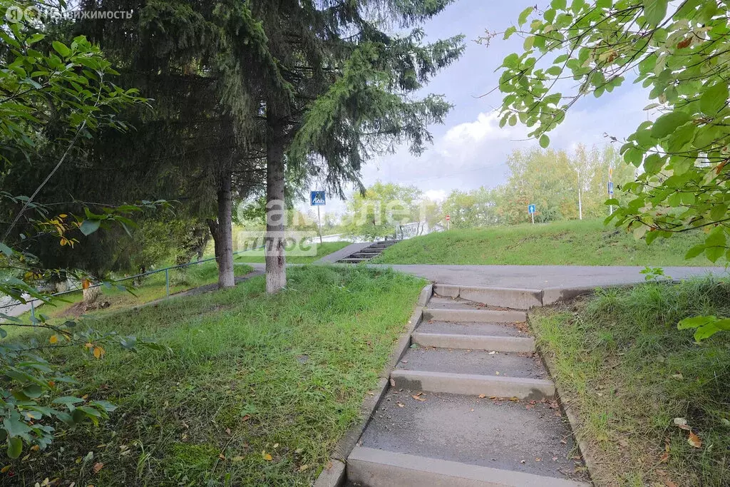 2-комнатная квартира: Кемерово, Стахановская улица, 16 (53.8 м) - Фото 0