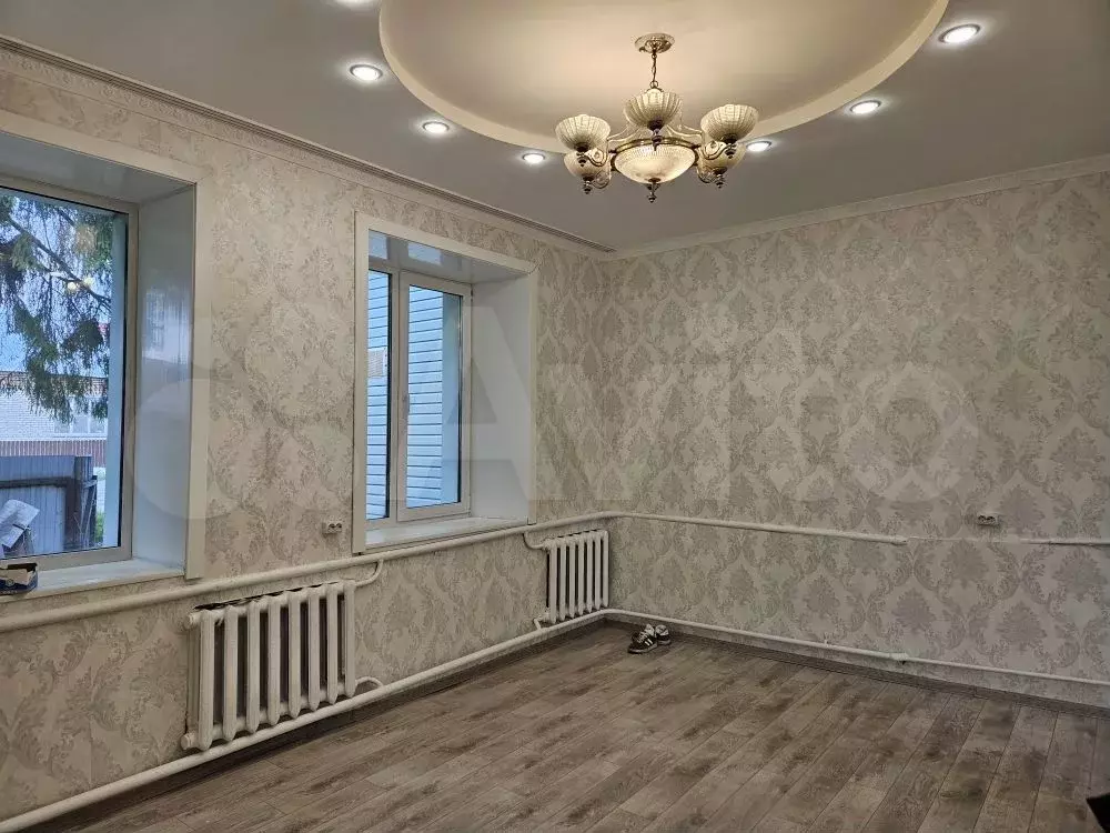 3-к. квартира, 90 м, 1/1 эт. - Фото 0