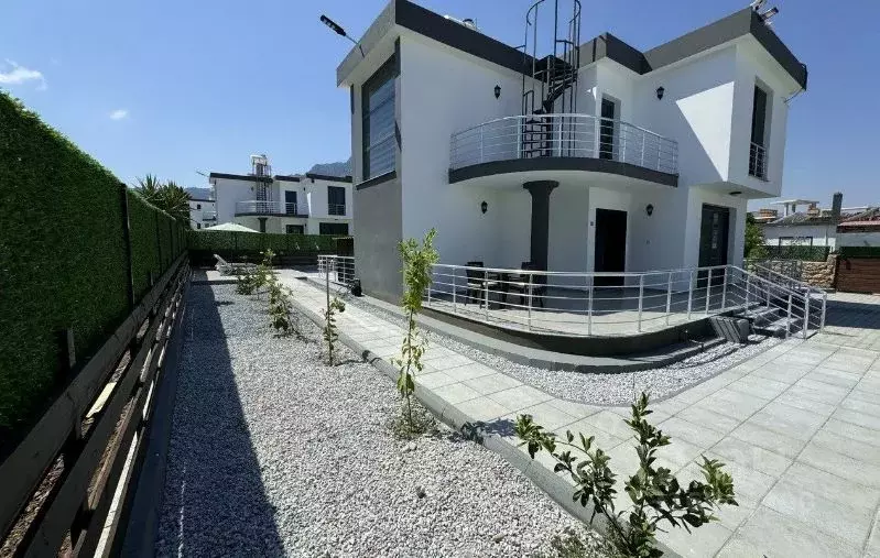Дом в Краснодарский край, Сириус пгт ул. Тростниковая (150 м) - Фото 1