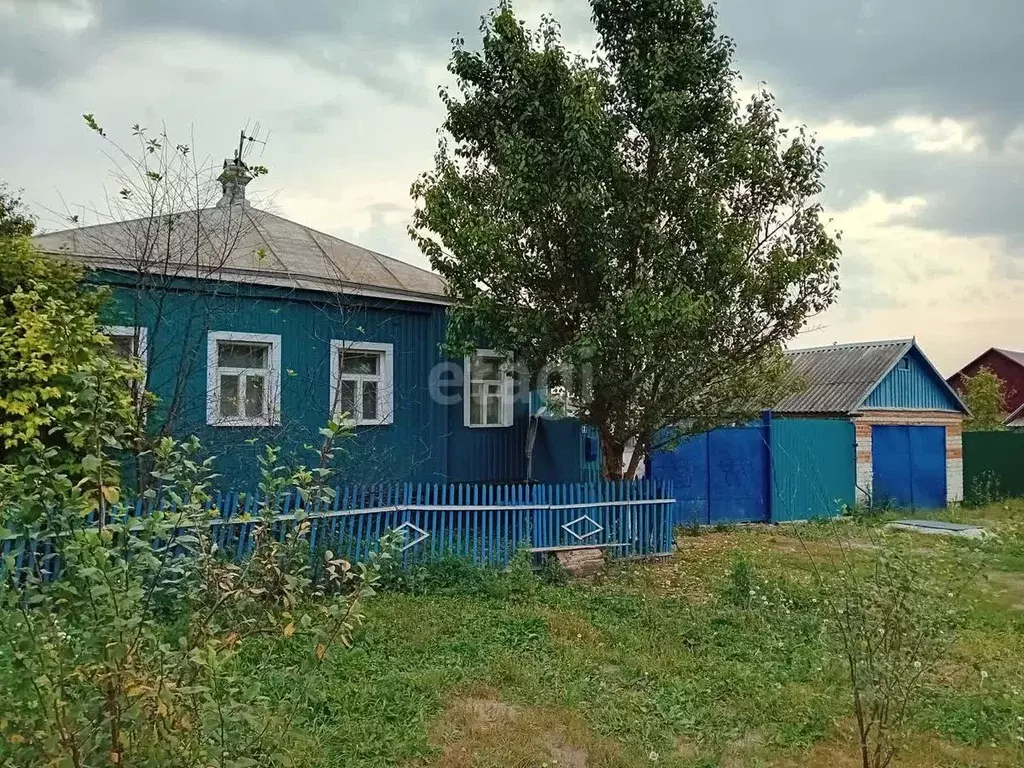 Дом в Белгородская область, Бирюч Красногвардейский район, ул. ... - Фото 1