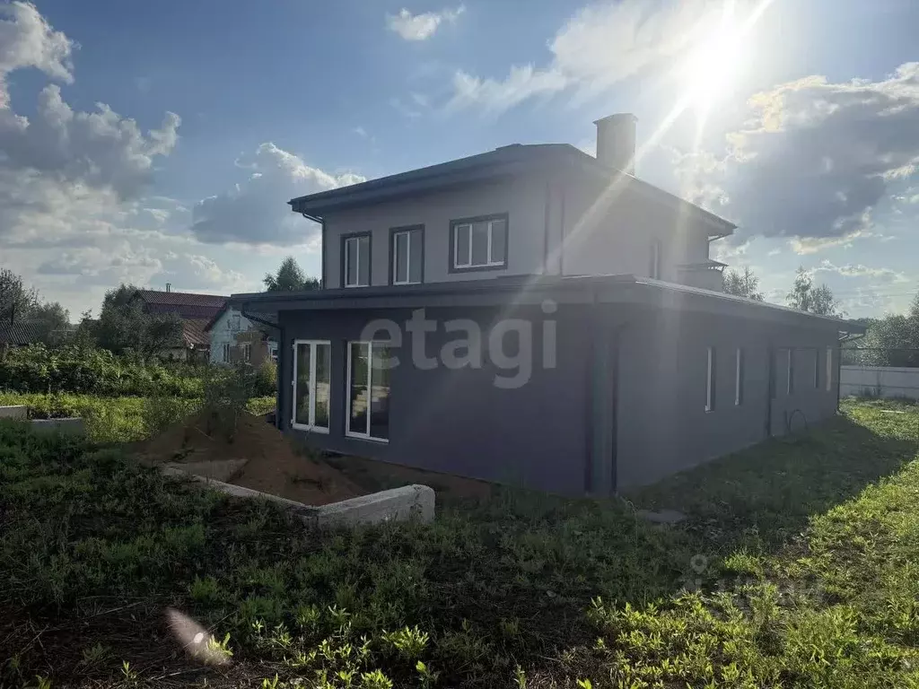 Дом в Мордовия, Саранск городской округ, с. Макаровка ул. ... - Фото 1