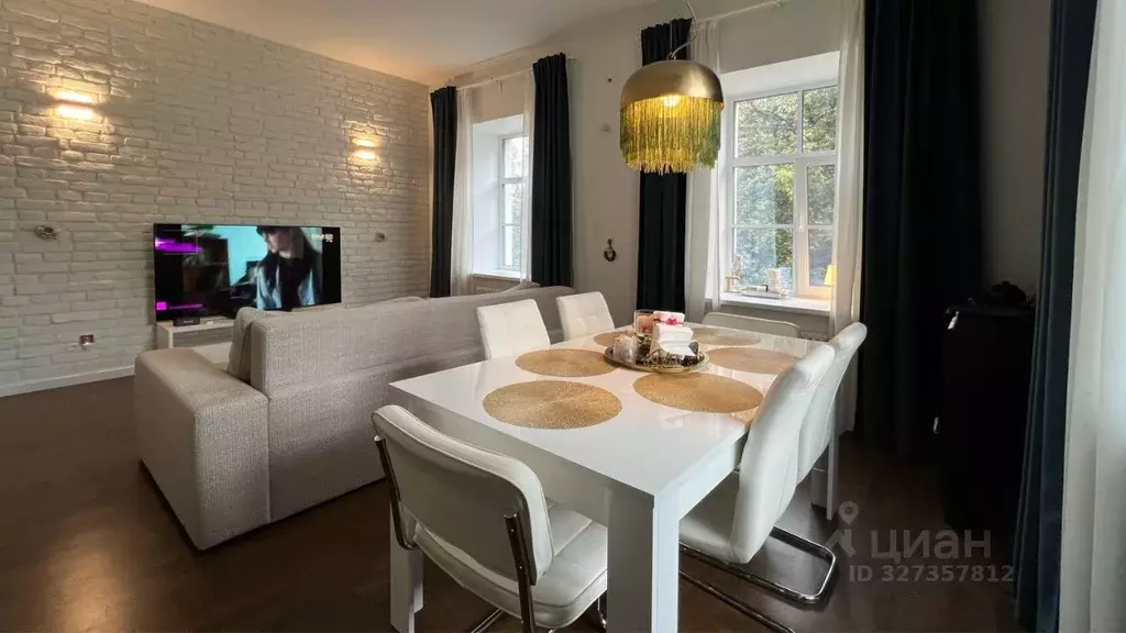 3-к кв. Санкт-Петербург, Санкт-Петербург, Кронштадт ул. Мартынова, 11 ... - Фото 1