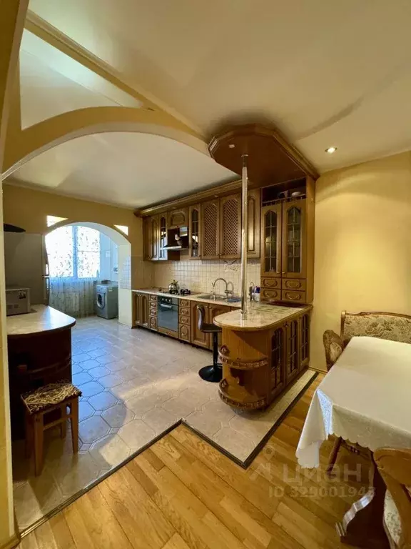 3-к кв. Астраханская область, Астрахань Бертюльская ул., 7 (108.5 м) - Фото 1