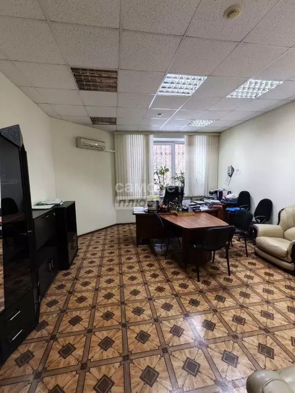 Офис в Тюменская область, Тюмень ул. Чернышевского, 2 (214 м) - Фото 1