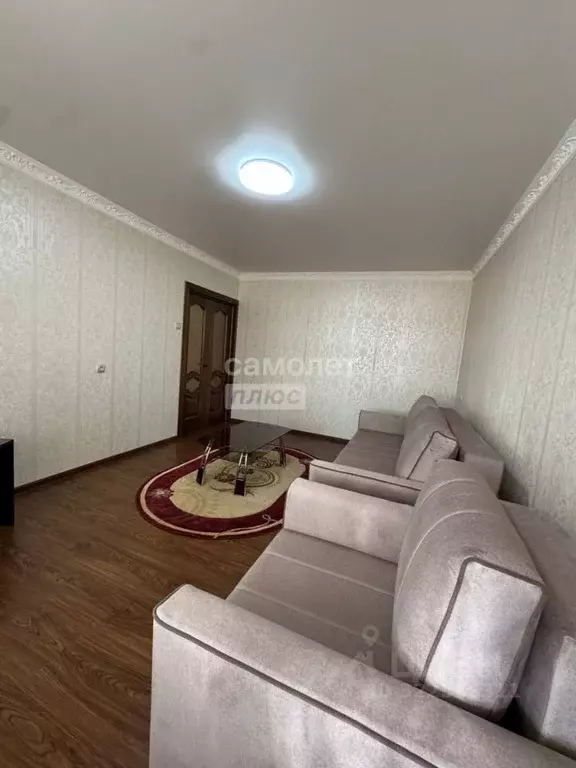 2-к кв. Кабардино-Балкария, Нальчик Московская ул., 6 (70.0 м) - Фото 0