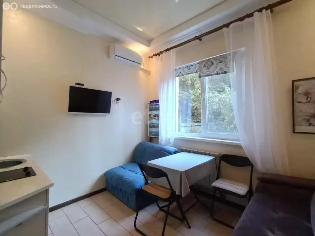 Квартира-студия: Ялта, Суворовская улица, 8Д (15 м) - Фото 1