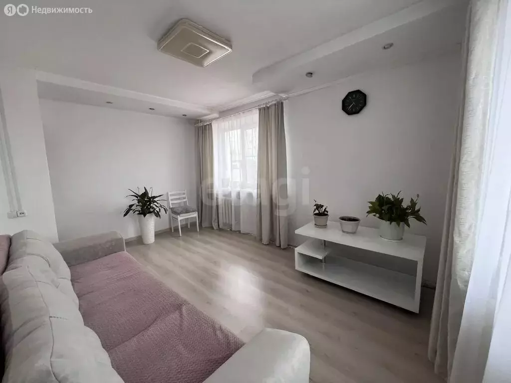 2-комнатная квартира: село Хоринск, Октябрьская улица, 71 (39.8 м) - Фото 1