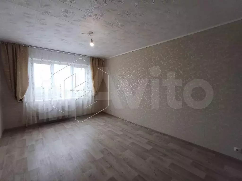 1-к. квартира, 39 м, 8/10 эт. - Фото 1