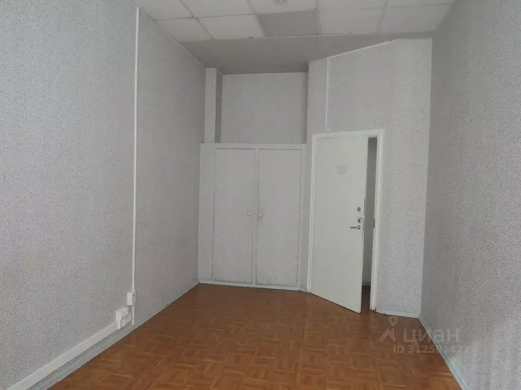 Офис в Кемеровская область, Кемерово просп. Ленина, 64А (17 м) - Фото 1