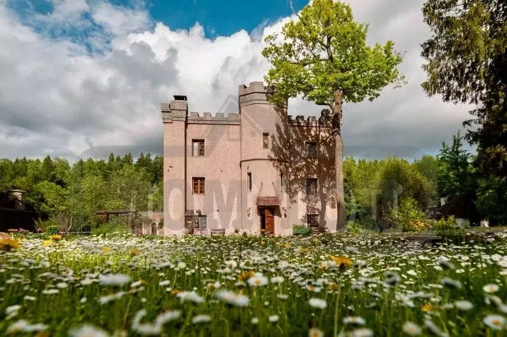 Дом в Московская область, Красногорск  (1200 м) - Фото 1