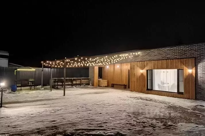 Дом в Ленинградская область, Тосненское городское поселение, Ударник ... - Фото 1