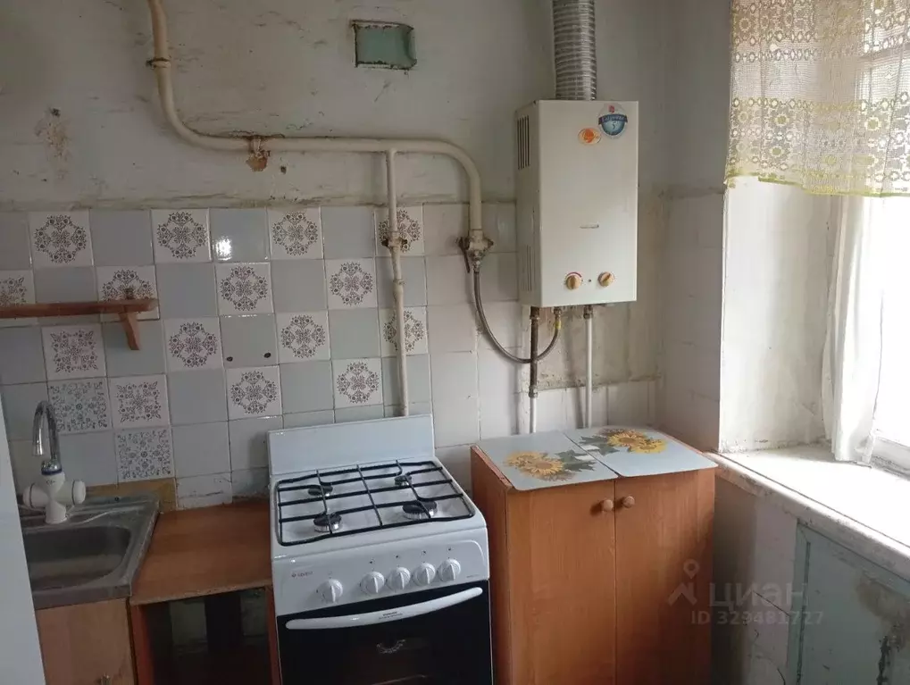 2-к кв. Тульская область, Новомосковск ул. Маяковского, 38 (42.0 м) - Фото 1