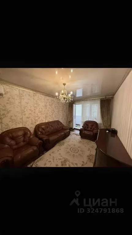 2-к кв. Карачаево-Черкесия, Черкесск Пушкинская ул., 81 (50.0 м) - Фото 1