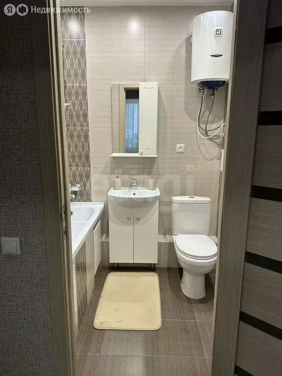 1-комнатная квартира: Барнаул, улица Чернышевского, 186 (28 м) - Фото 1