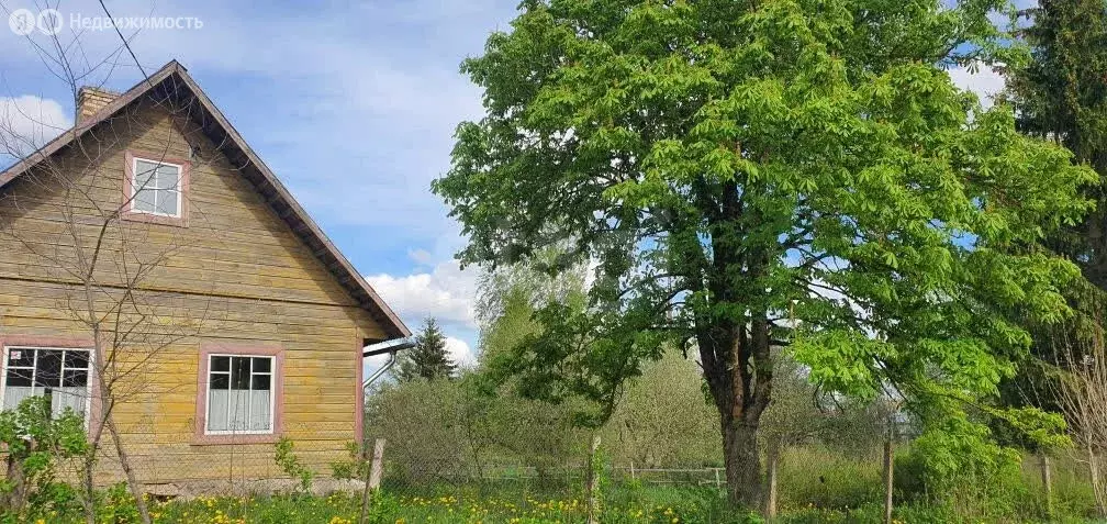 Дом в Псковская область, Печорский муниципальный округ, деревня ... - Фото 1