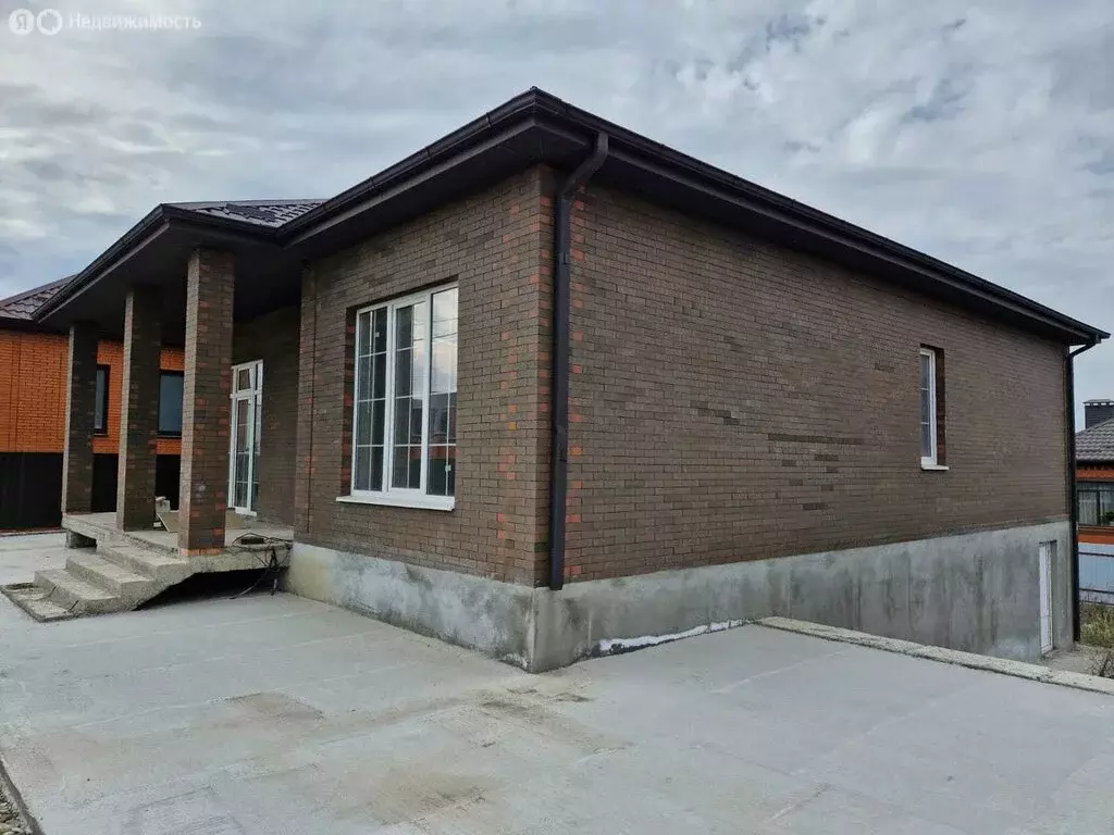 Дом в станица Ессентукская, улица Мира, 121 (220 м) - Фото 1