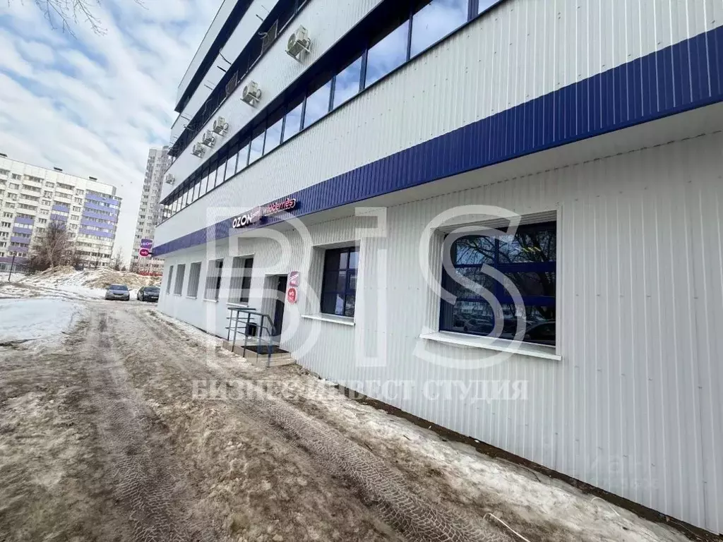 Помещение свободного назначения в Татарстан, Набережные Челны просп. ... - Фото 1