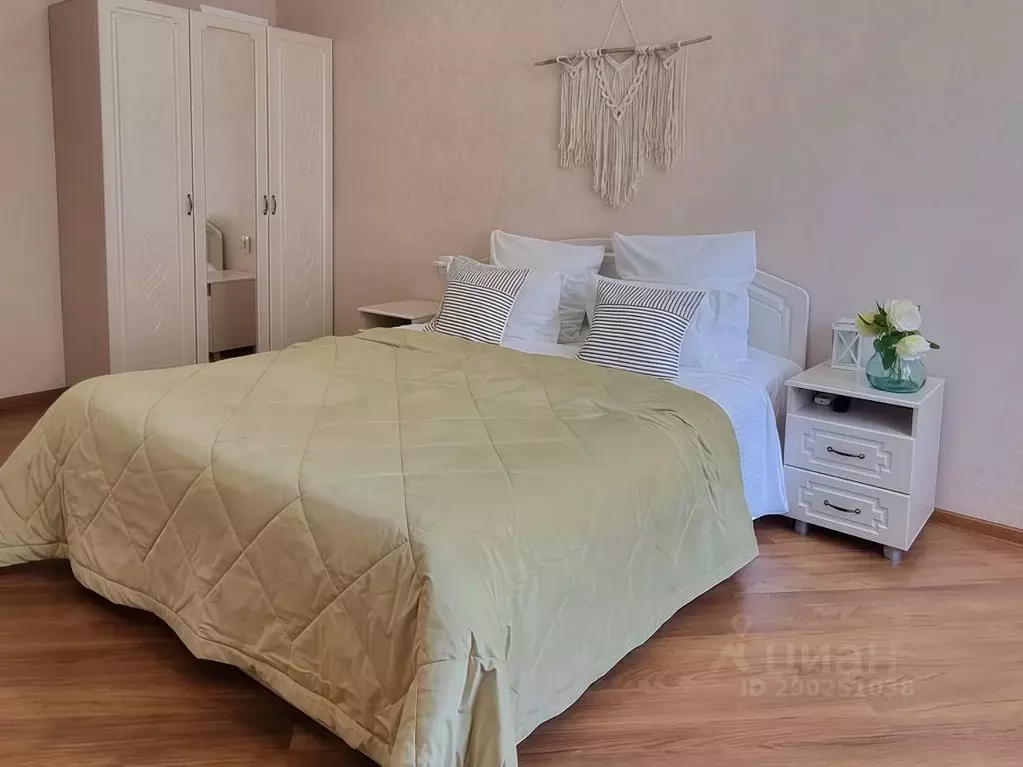 2-к кв. Астраханская область, Астрахань ул. Латышева, 3Ек1 (55.0 м) - Фото 2