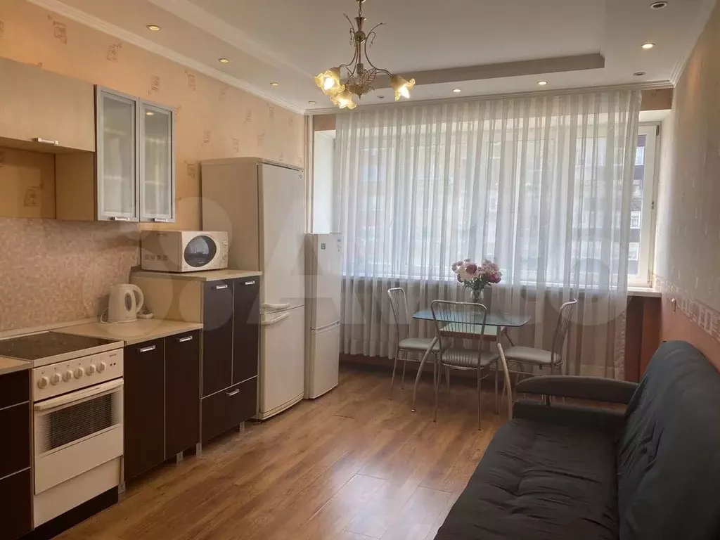 1-к. квартира, 50 м, 7/9 эт. - Фото 0