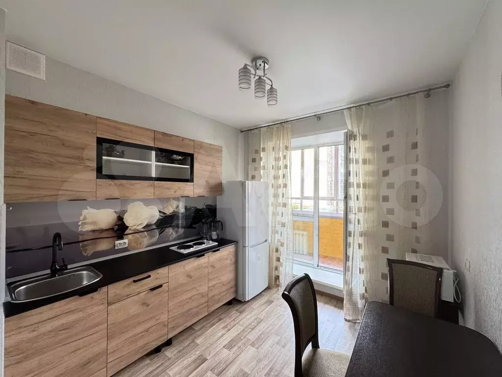 1-к. квартира, 37 м, 3/10 эт. - Фото 0