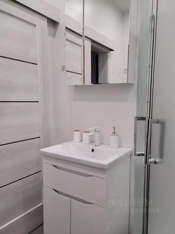 1-к кв. Крым, Симферополь просп. Александра Суворова, 15к11 (36.0 м) - Фото 0