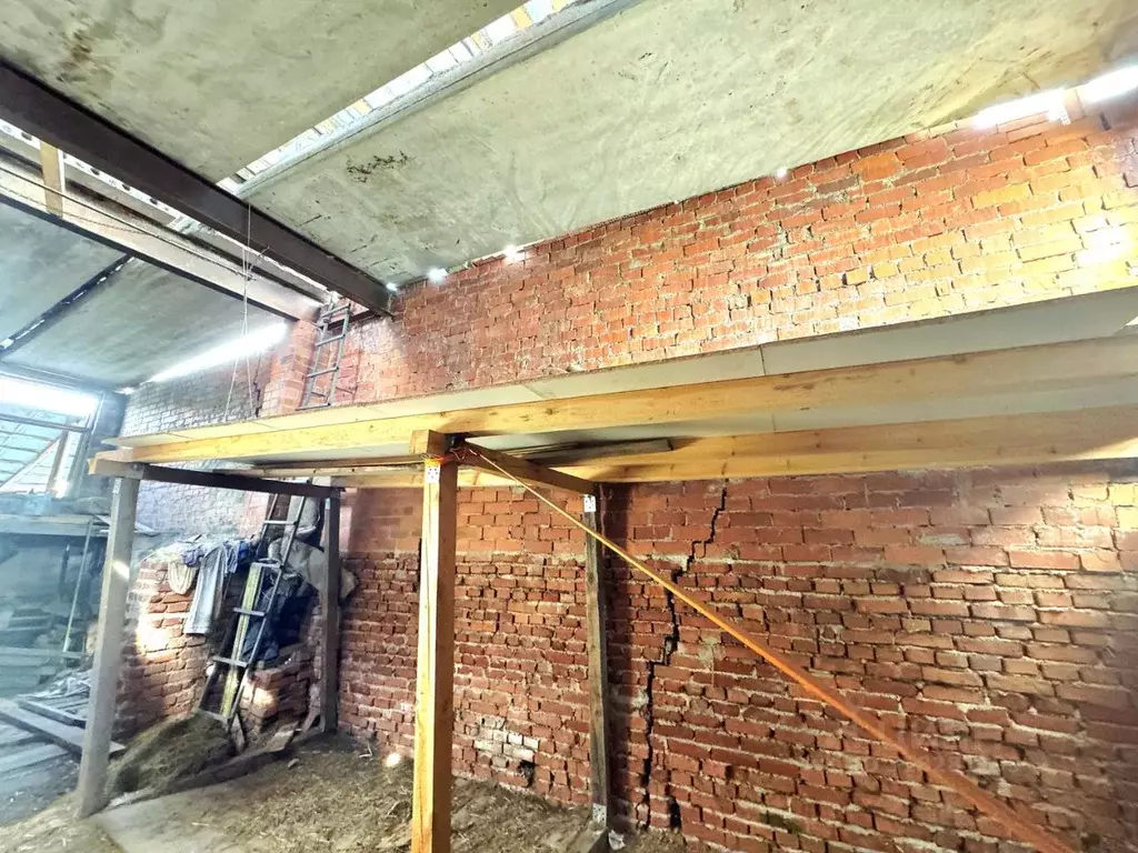 Дом в Свердловская область, Екатеринбург ул. Варшавская, 31А (39 м) - Фото 0