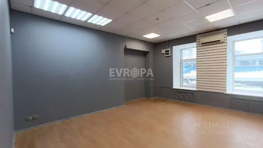 Офис в Ульяновская область, Ульяновск ул. Гончарова, 30 (37 м) - Фото 0