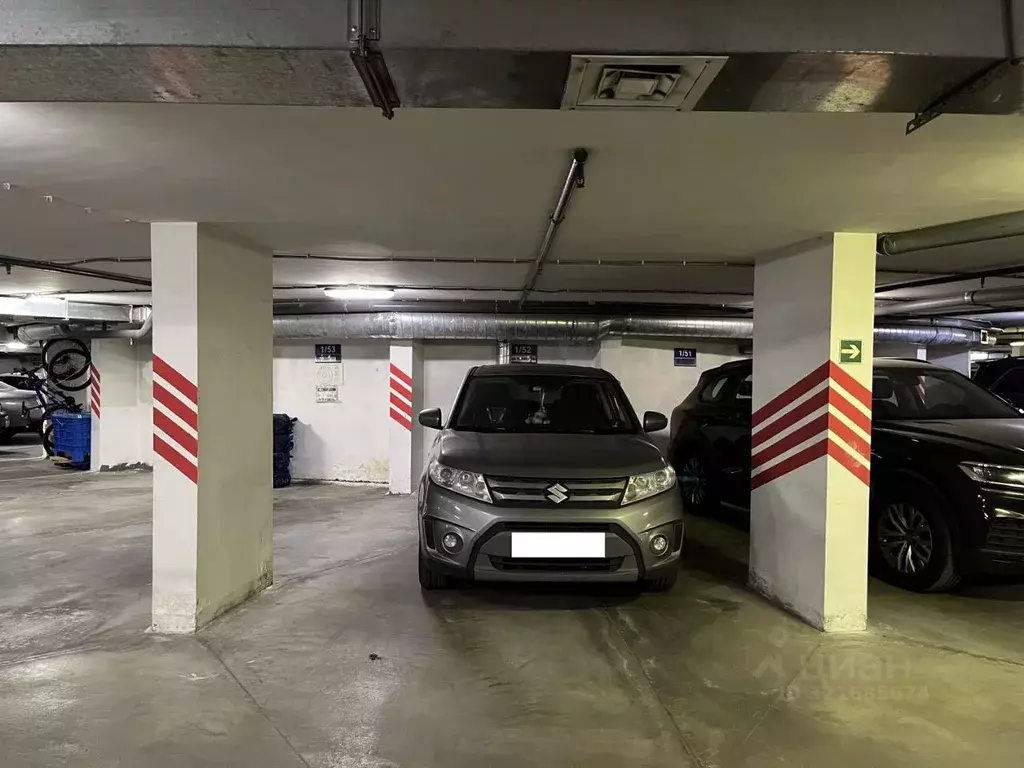 Гараж в Санкт-Петербург ул. Большая Зеленина, 8к2 (13 м) - Фото 1