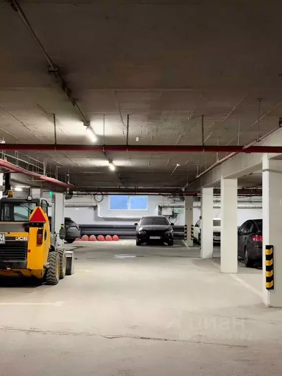 Гараж в Свердловская область, Екатеринбург ул. Куйбышева, 44 (15 м) - Фото 1