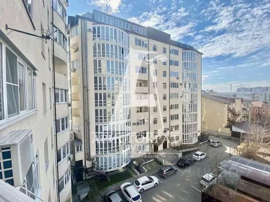 3-к кв. Ставропольский край, Пятигорск ул. Нежнова, 52к1 (109.1 м) - Фото 0