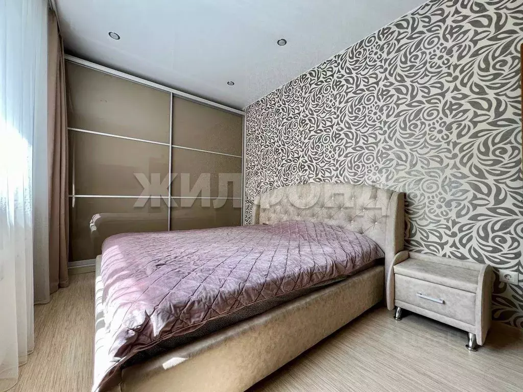 4-к кв. Иркутская область, Иркутск ул. Безбокова, 1А (103.9 м) - Фото 1