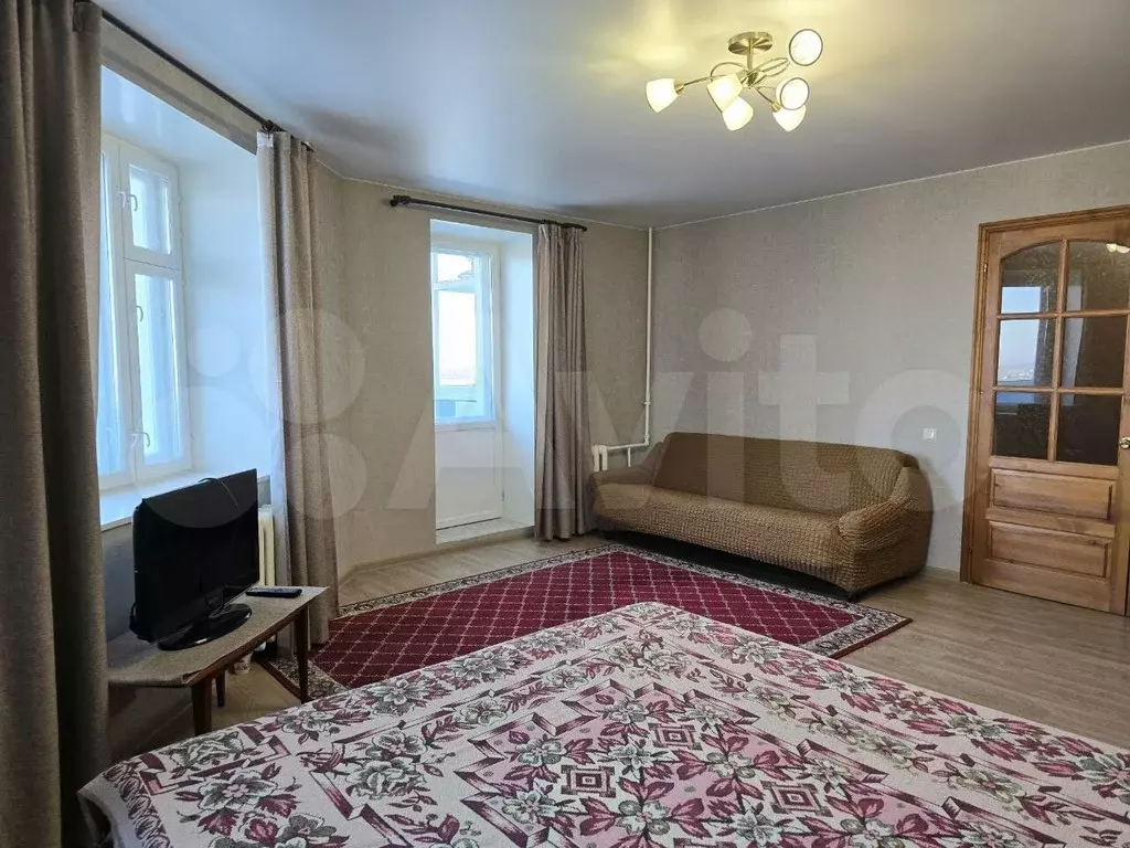1-к. квартира, 50 м, 8/9 эт. - Фото 0