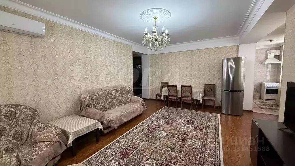 2-к кв. Дагестан, Махачкала ул. Шелковая, 19 (56.9 м) - Фото 1