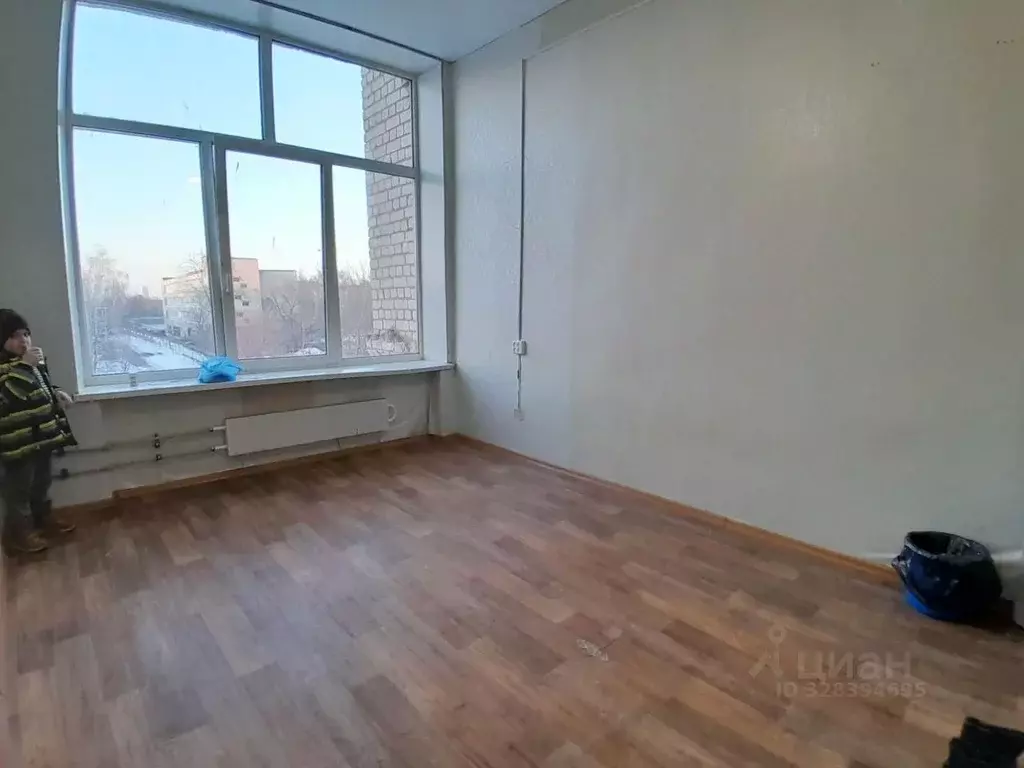 Студия Самарская область, Тольятти Индустриальная ул., 7 (19.0 м) - Фото 1