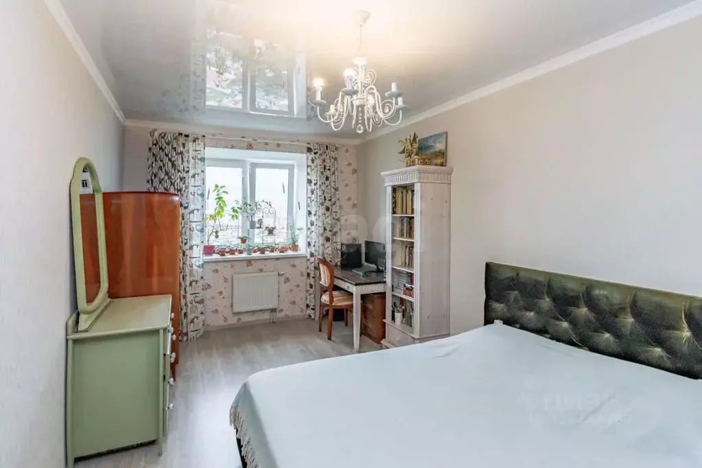 2-к кв. Тюменская область, Тюмень ул. Революции, 228к2 (55.3 м) - Фото 0