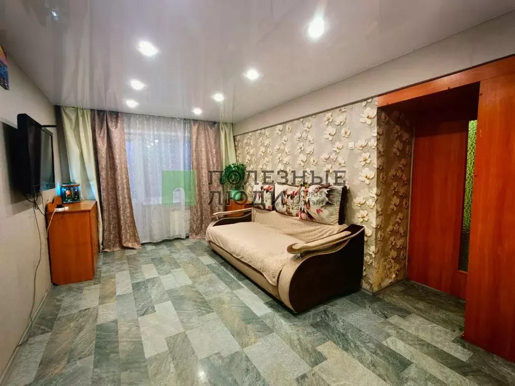 2-к кв. Иркутская область, Ангарск 94-й кв-л, 10 (42.1 м) - Фото 0