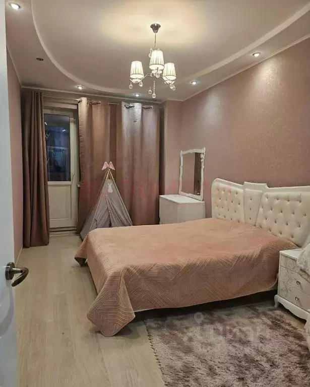 2-к кв. Ростовская область, Новочеркасск ул. Просвещения (75.0 м) - Фото 1