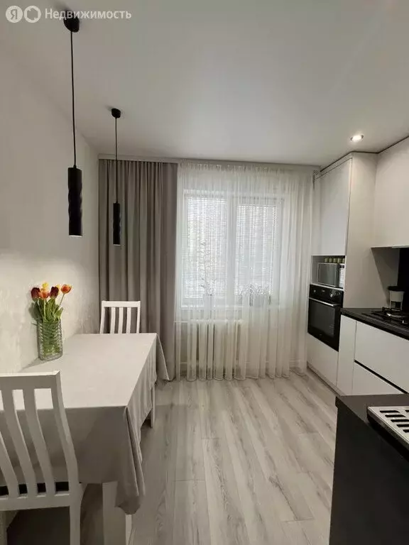2-комнатная квартира: Казань, улица Комиссара Габишева, 19Б (54 м) - Фото 1