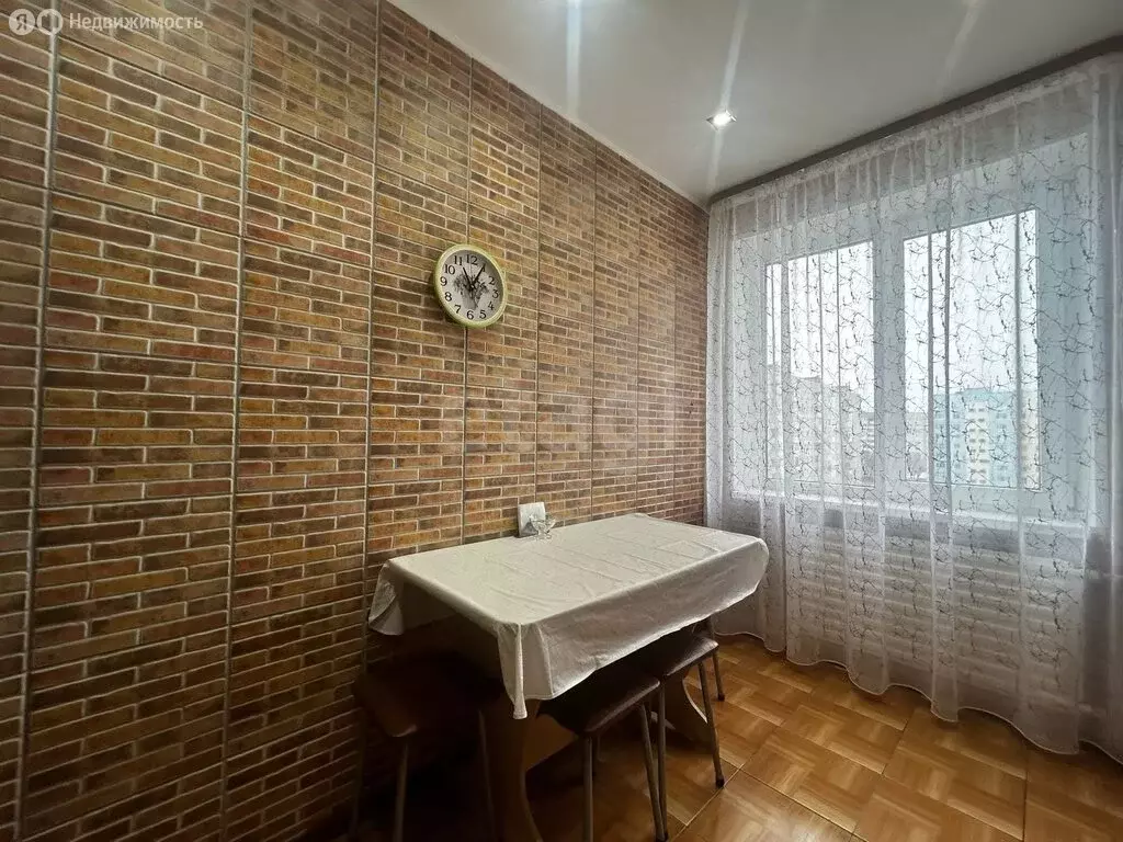 3-комнатная квартира: Усинск, Пионерская улица, 1 (67.9 м) - Фото 1