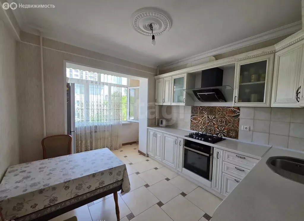 3-комнатная квартира: Махачкала, улица Ушакова, 17 (76 м) - Фото 2