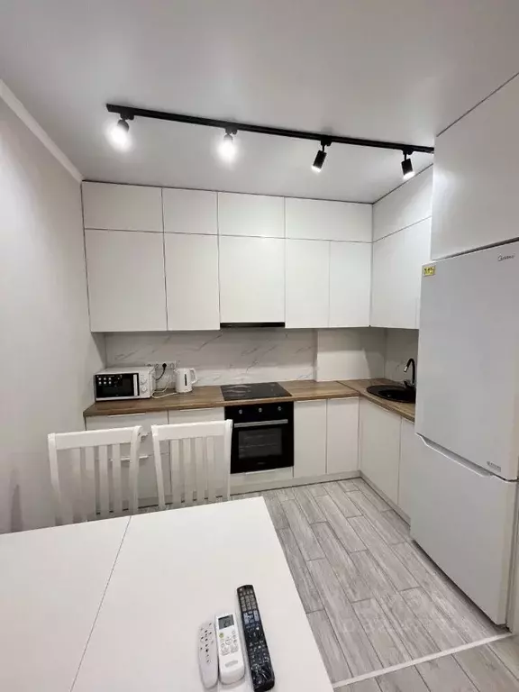 2-к кв. Астраханская область, Астрахань ул. Бехтерева, 2Б (40.0 м) - Фото 2