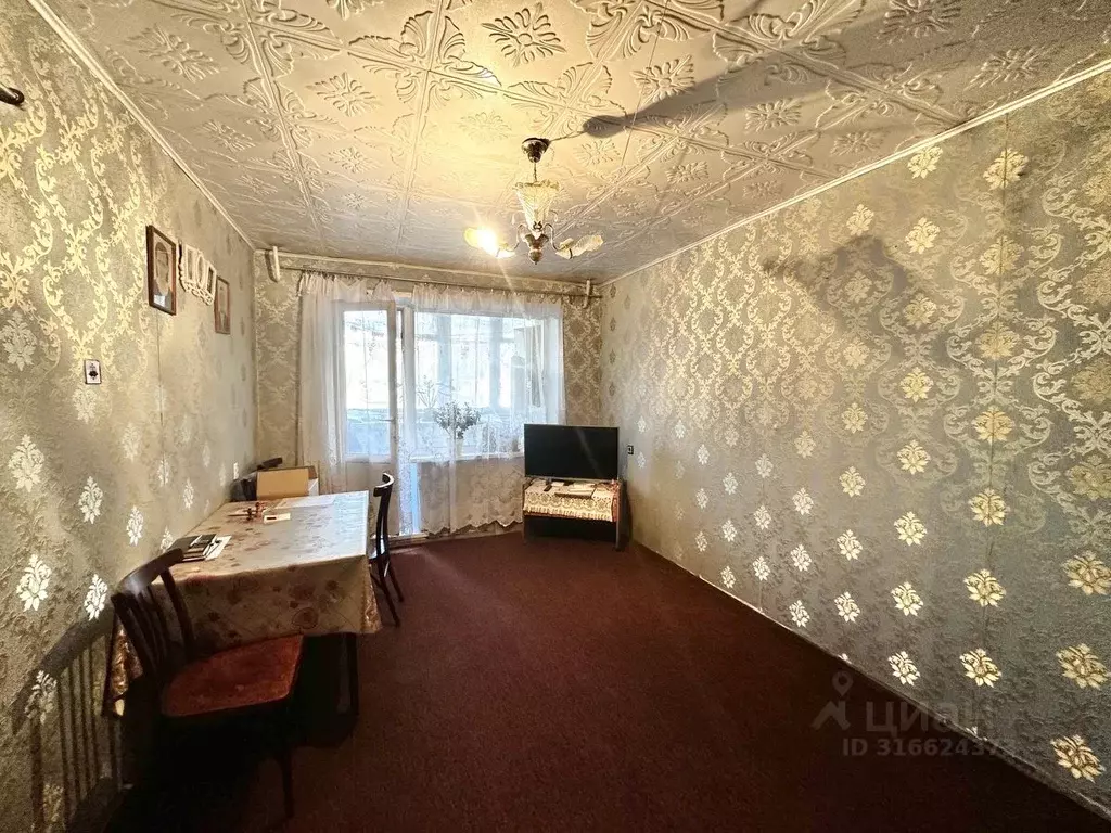 2-к кв. Кемеровская область, Новокузнецк ул. Кутузова, 68А (43.5 м) - Фото 0