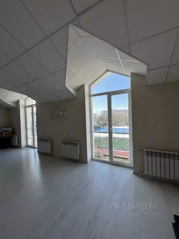 Офис в Крым, Симферополь ул. Смольная, 13 (91 м) - Фото 2